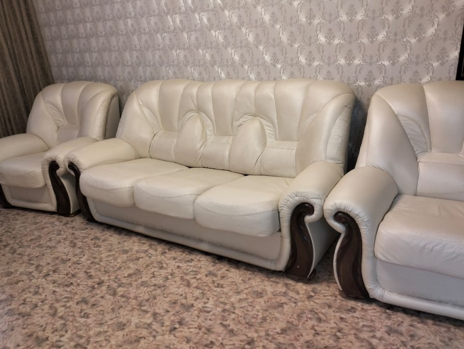 Продам диван в отличном состоянии