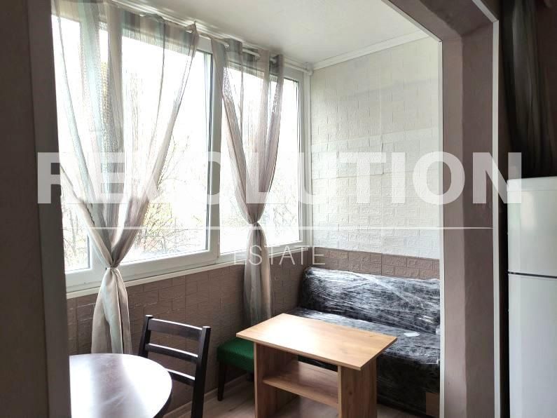 Дава се под наем Двустаен апартамент в Варна, Левски - 45 кв.м за 375 € - Снимка #2