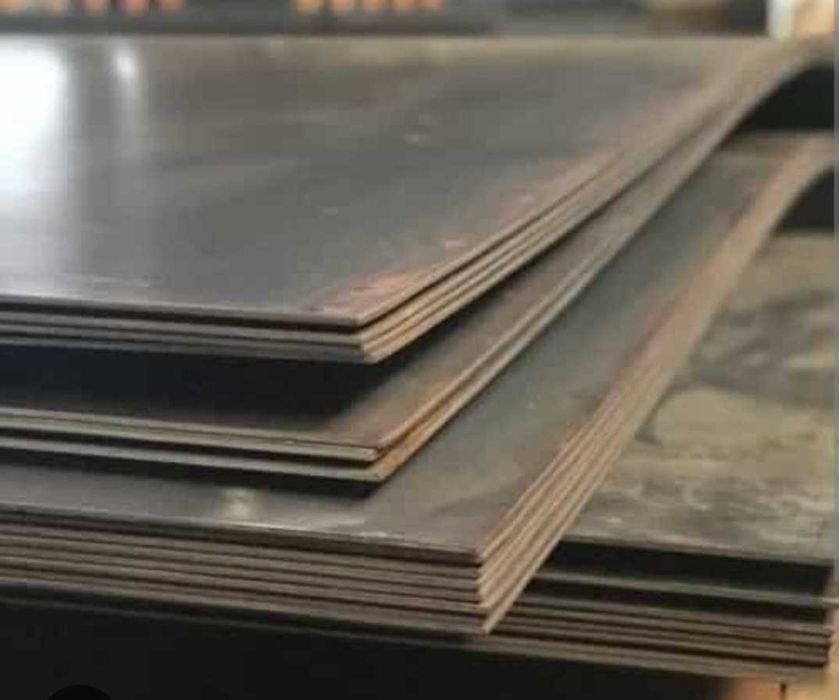 Листы горячекатаные стальные