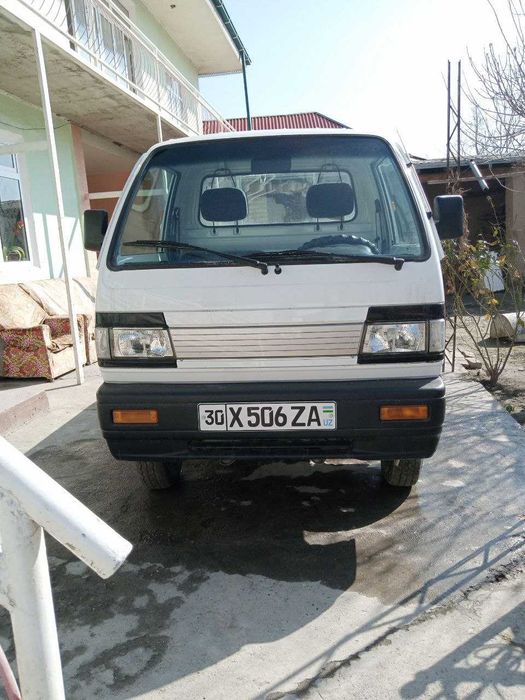 Labo Jomboy boʻylab va samarqan shaxar material mol, qoʻy vaxokozo