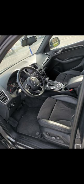 Vand Audi Q5 quattro  S line...