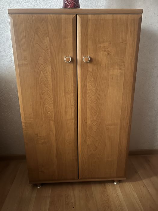 Vand dulapior de sufragerie