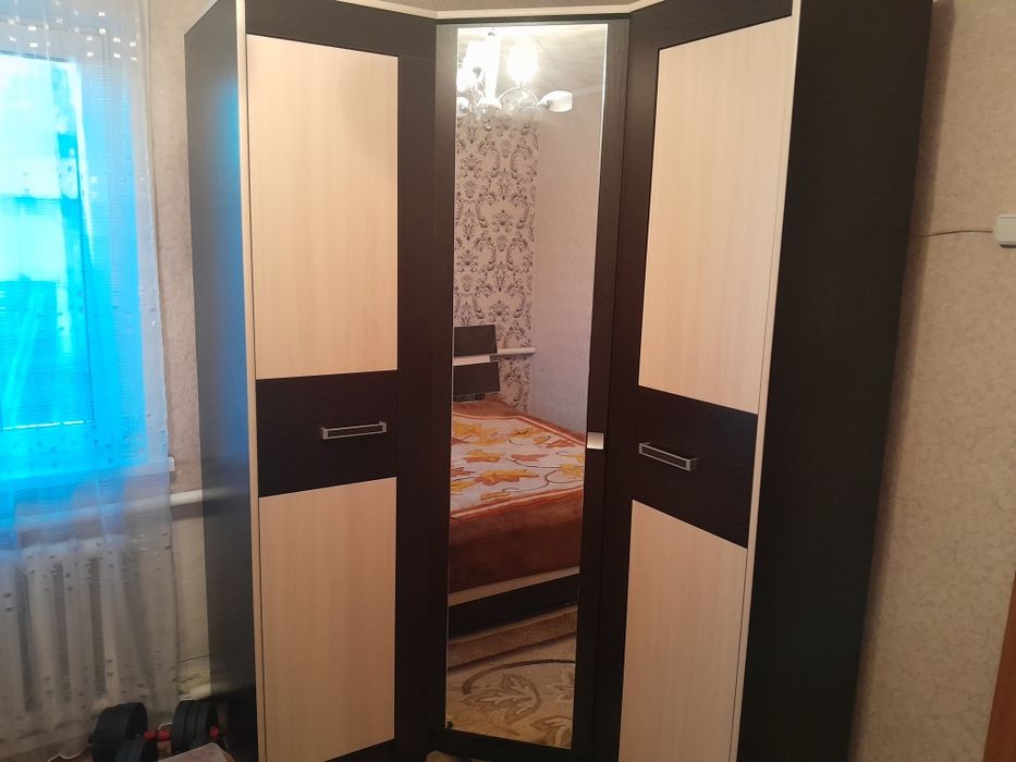 Продам спальный гарнитур