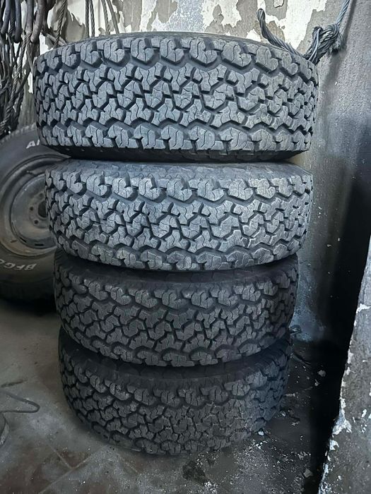 Гуми MAXXIS A/T с джанти