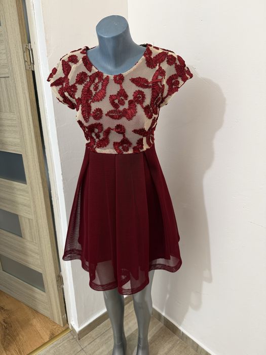 Дамски рокли размер S