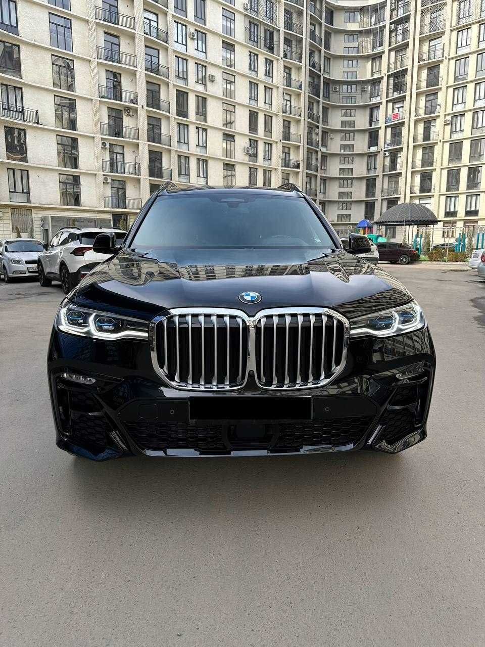 BMW X7 xDrive40i
Ishlab chiqarilgan yili: 2019