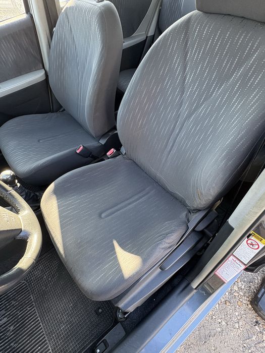 Седалки салон за Тойота Ярис Toyota Yaris