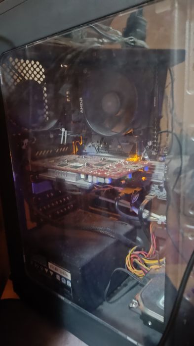 Геймърски настолен компютър с Монитор benq