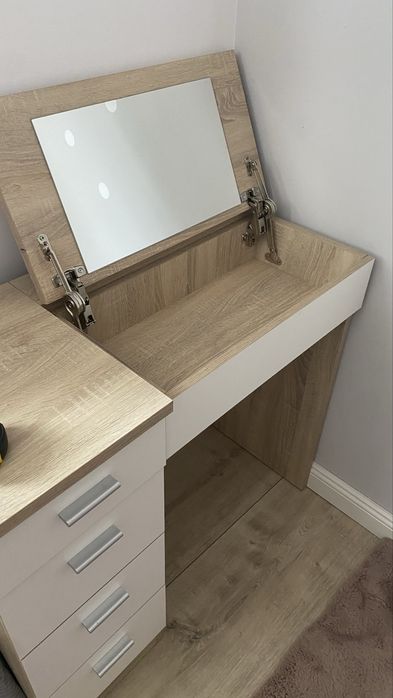 Vand masuta machiaj Mobexpert