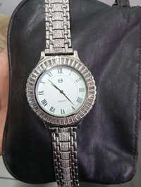 Женские серебряной часы ,70гр , кварцевые механизм