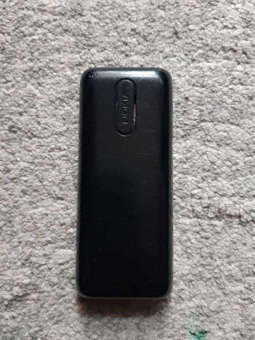 Мобилен телефон NOKIA 107, със зарядно у-во и слушалки