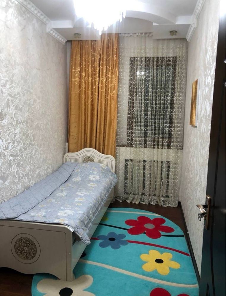 Мирабадский р-н Куйлюк массив 4 3/3/9 чистая квартира 70м2