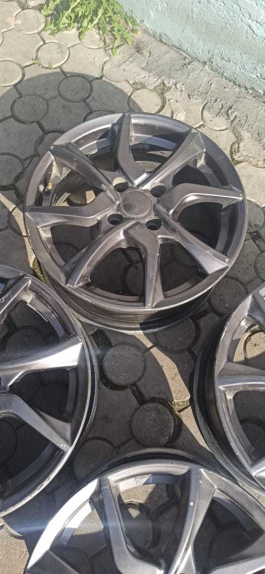 Диски литые R15/ 4х100 б/у
