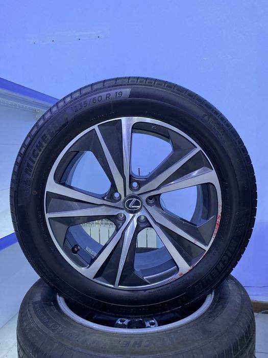шина балон 235/60R19