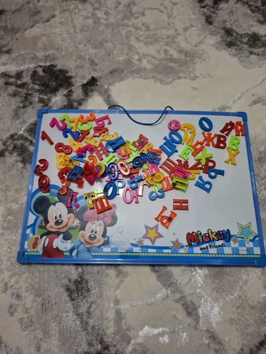 Игрушки. Конструктор. Магнитная доска