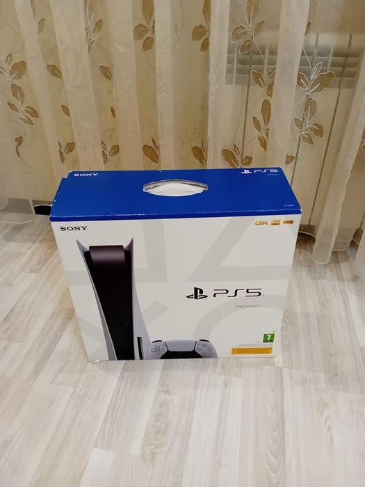 PlayStation 5 с дисководом из Дубая