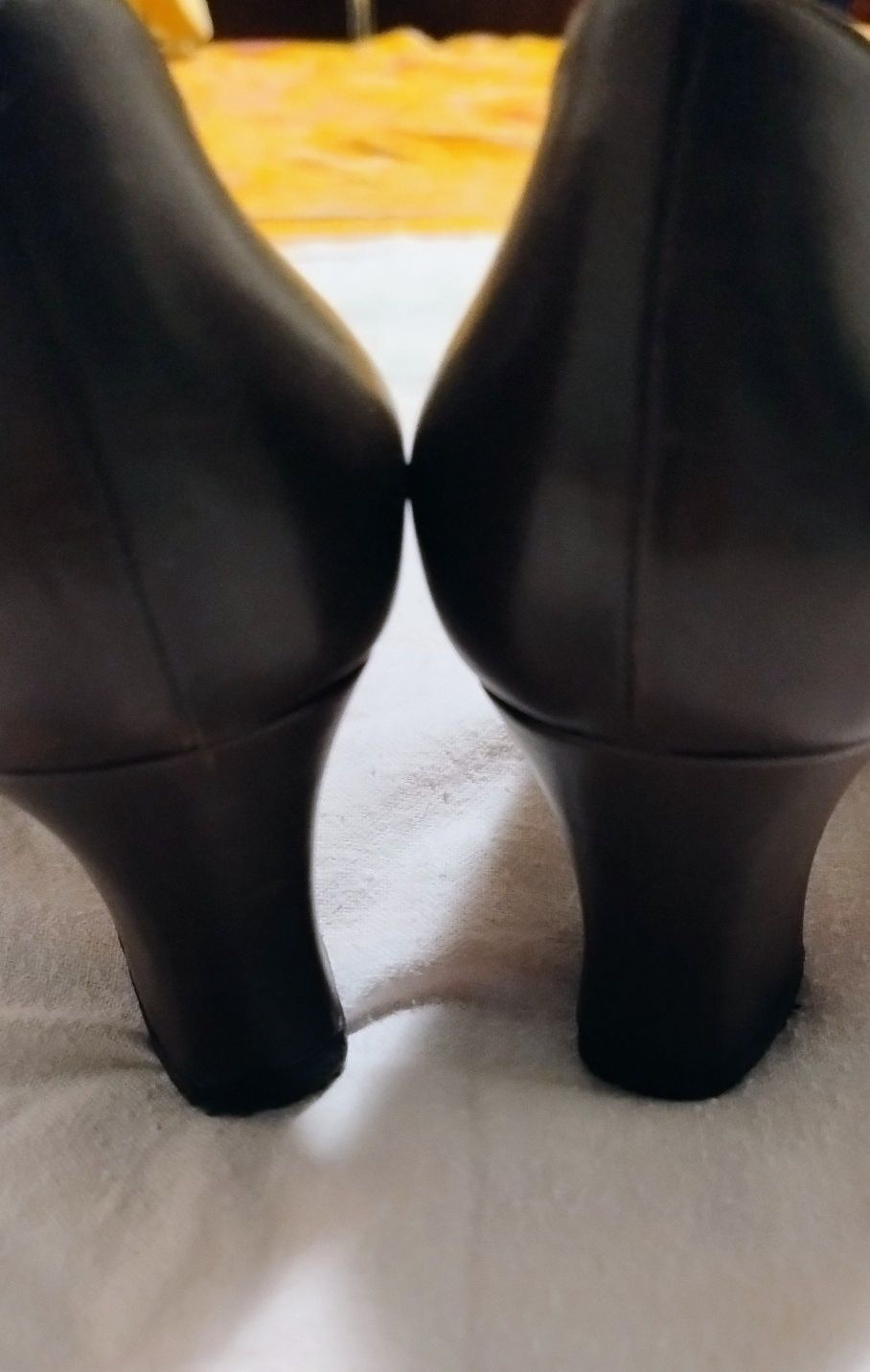 Pantofi cu toc mic- 6 cm Pignoti