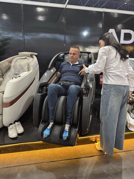 Массажное кресло Adiks