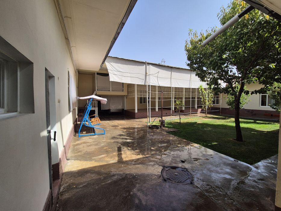 Fayzli xonadon sotiladi