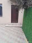 Casa de inchiriat la curte!!!