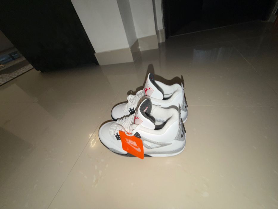 Jordan 4 white cement