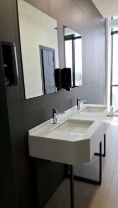 Аренда офиса на ТЦ Next. Ул.Бобура. 150 м²