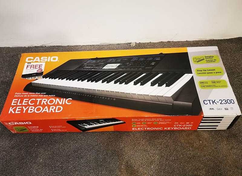 компютърна миди клавиатура CASIO CTK-2300 синтезатор с 5 октави и USB