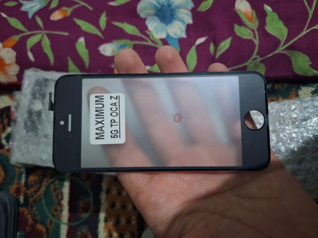 Nokia zapchastlar bor 12ta viloyat pochta bor.