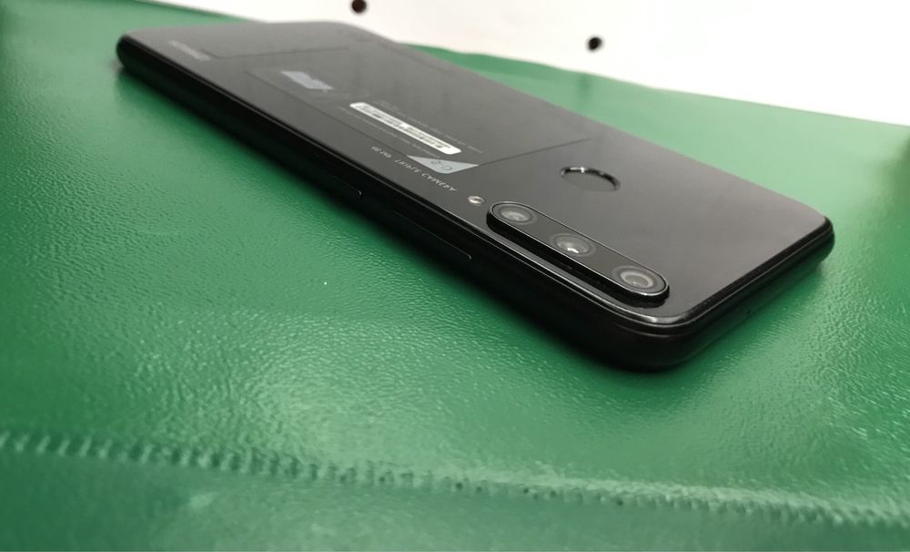 Incarcator pentru telefon si telefon