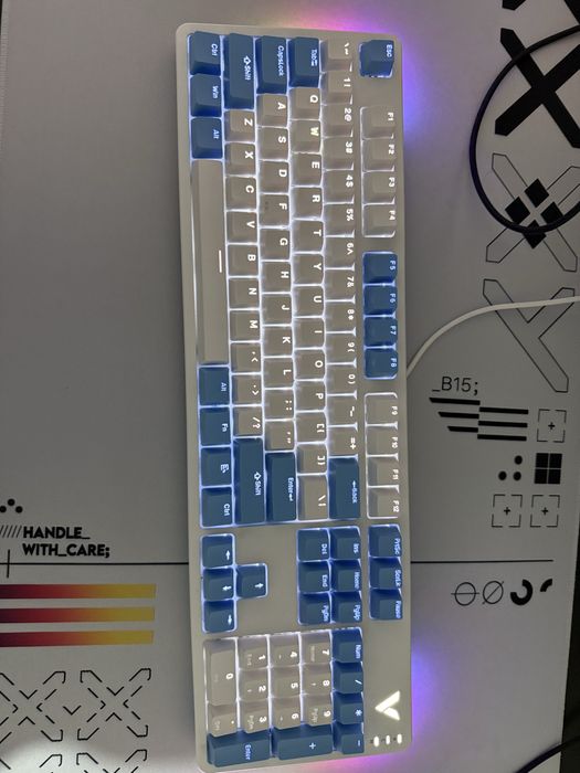 Igravoy kompyuter komplekt