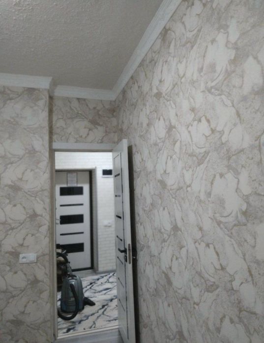 Продажа 1 хона 4 етаж 5 етажл 
Тасикбойов 3 канечка
42 кв
42 кв