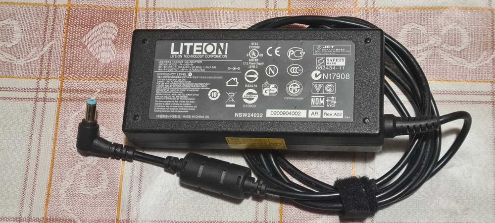 Incarcator pentru laptop Acer 19V cu 4,74A,stare buna