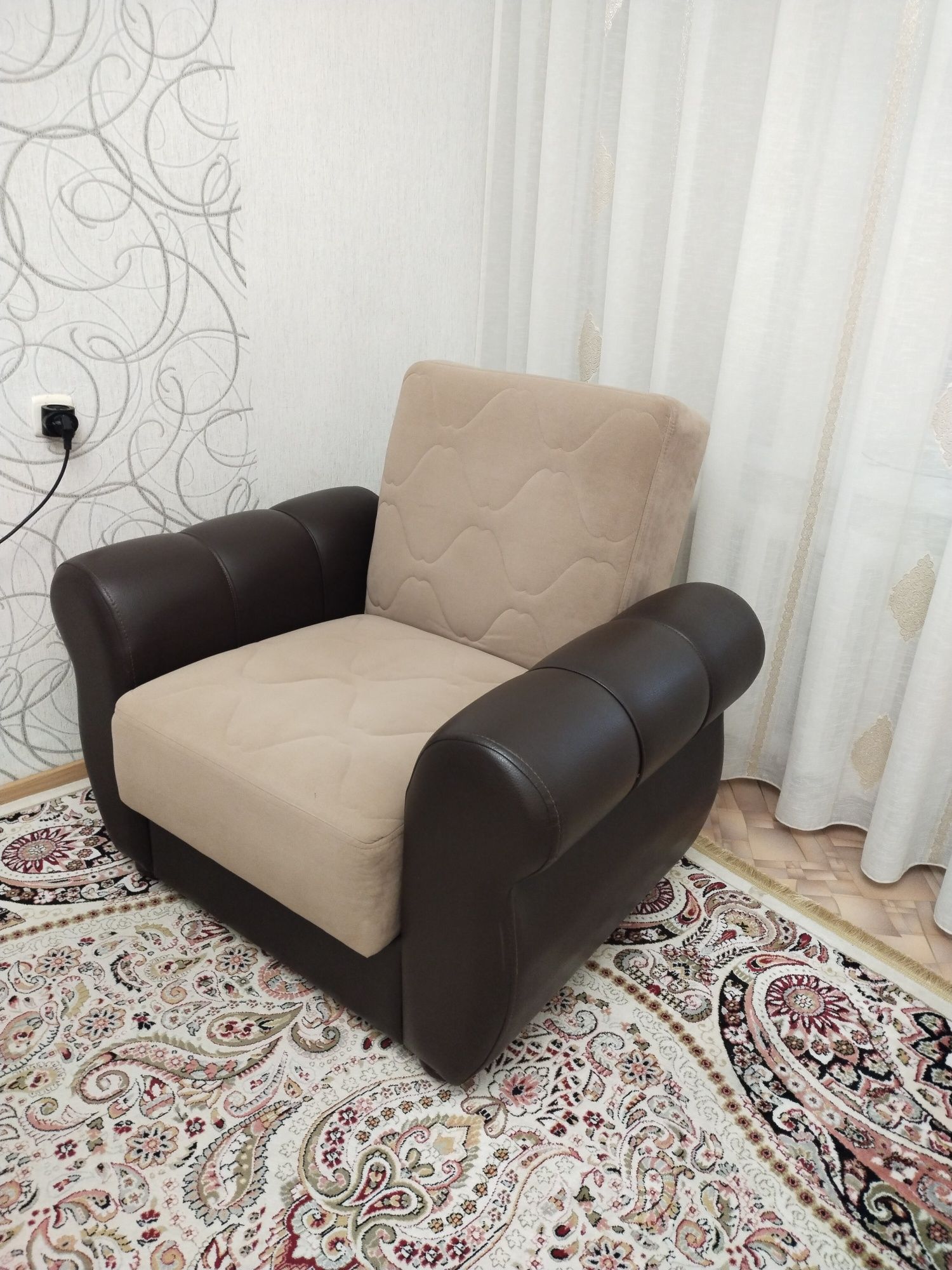 Продам два кресла