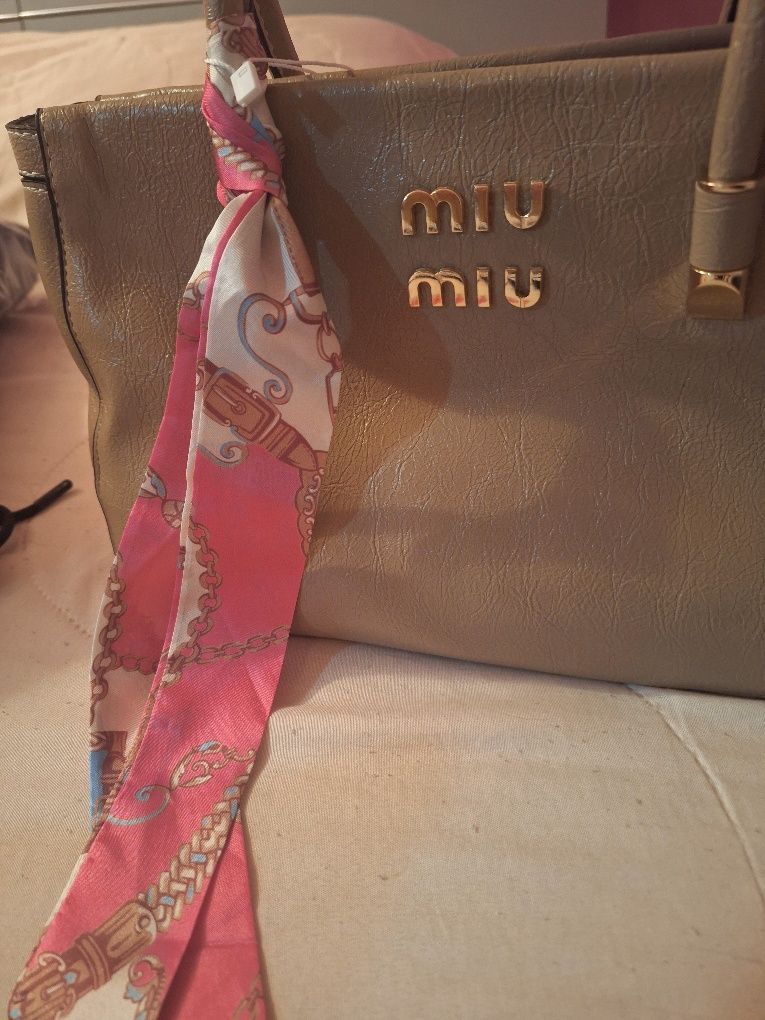Дамска чанта MIU MIU
