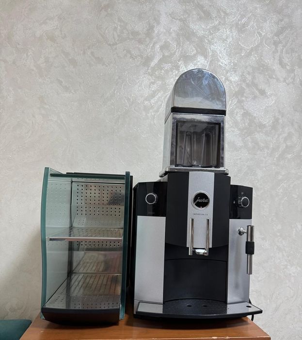 Кофемашина и сушилка с подогревом jura C5. Кофемолка ручная