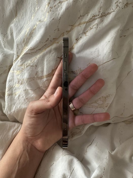 Iphone 12 Pro -128GB -stare foarte buna usor negociabil