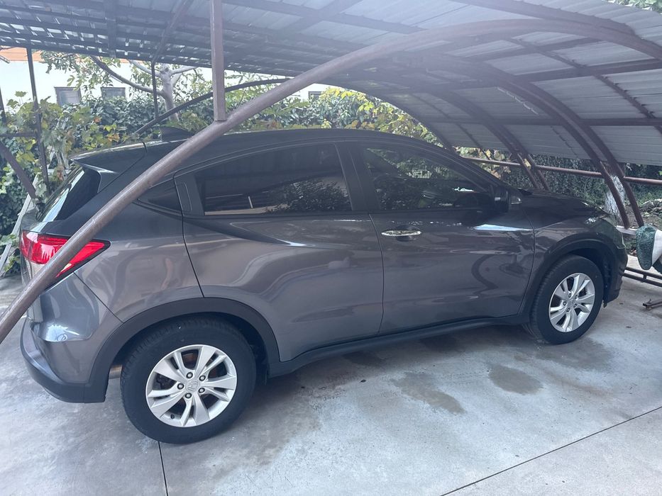 Honda HR-V PROPRIETAR ,Honda HR-V , 1,5 L benzină , automată CVT distribuție lanț