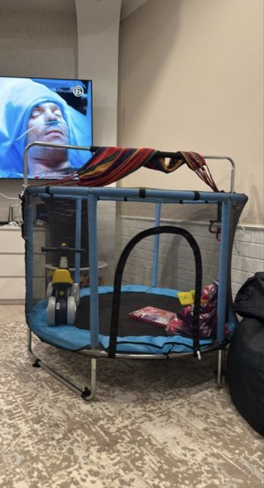 Детский батут в иделаьном состоянии