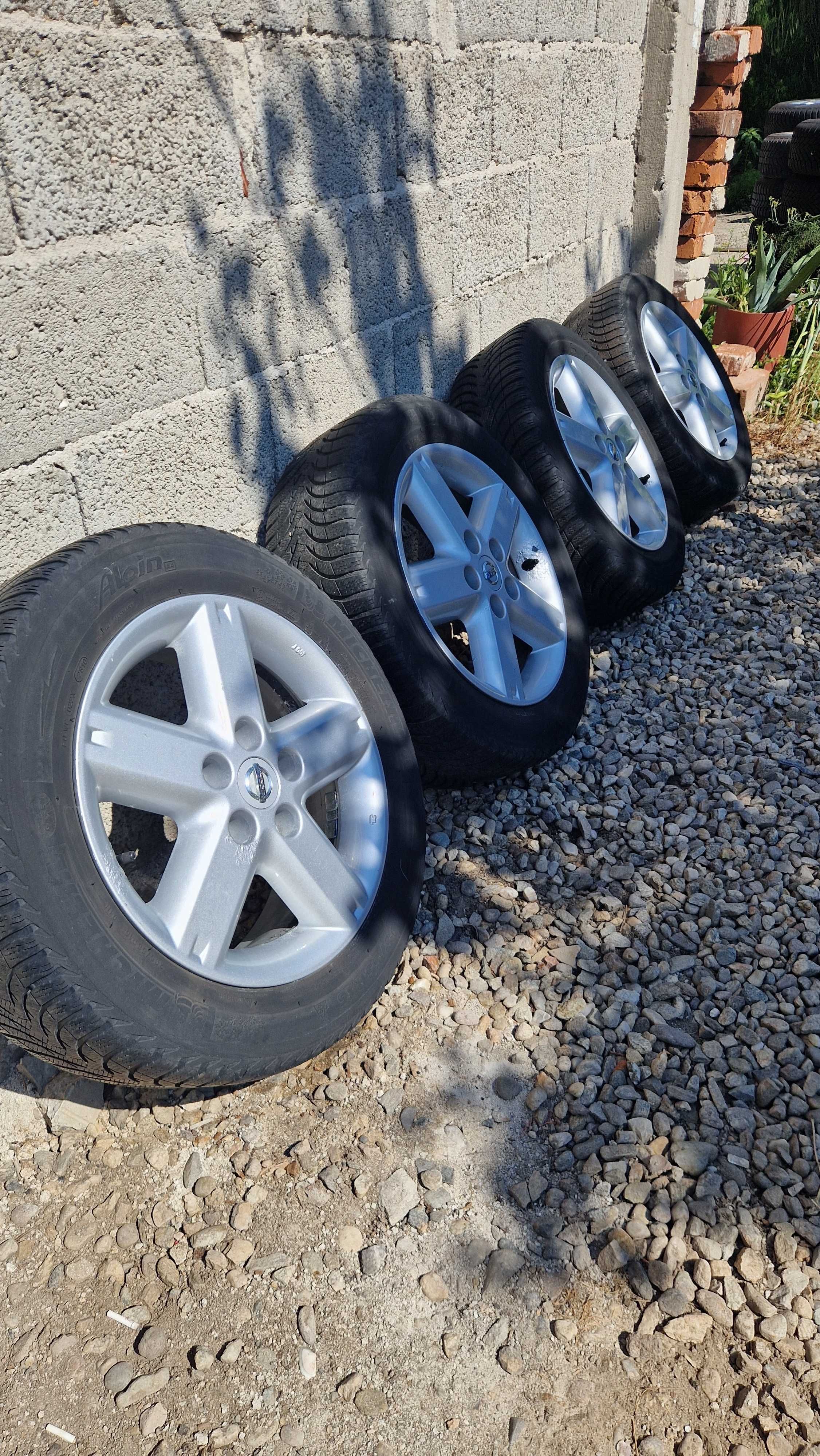 NISSAN XTRAIL Джанти със зимни гуми 205/55/16  6,5J×16  ET40  5×114,3