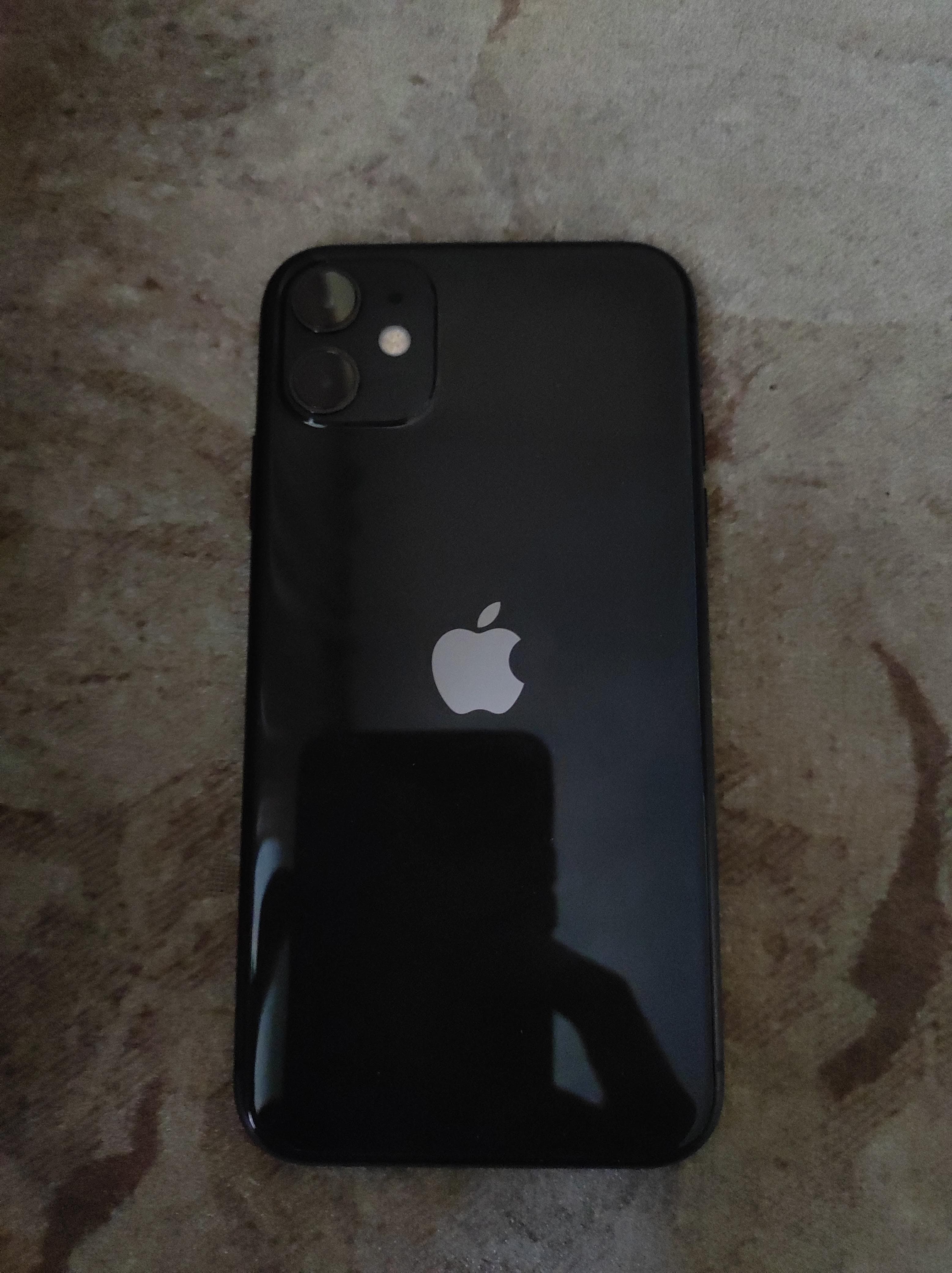 Продам Iphone 11