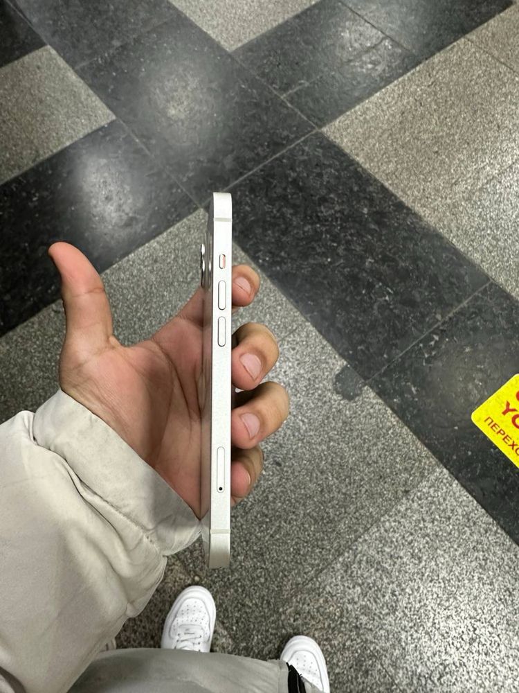 СРОЧНО Iphone 13 белый