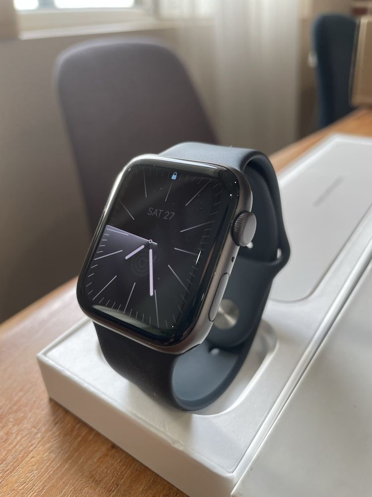 Apple watch SE 44mm GPS