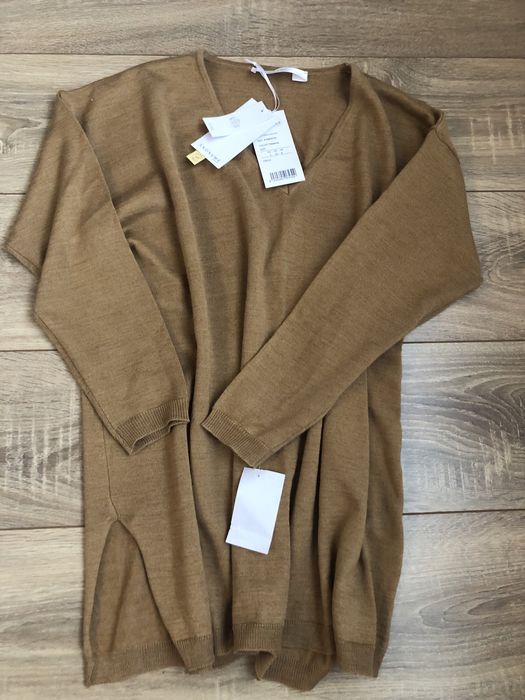 Vand pantaloni H&M si bluza noi