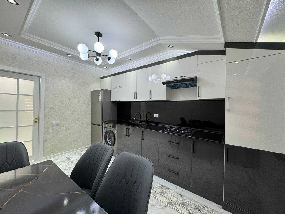 2х комнатная квартира на 6 этаже 70кв/м, в Самарканде