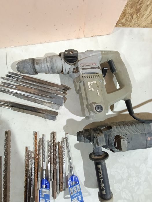 Аренда прокат перфоратор для плинтуса кронштейн для телевизора