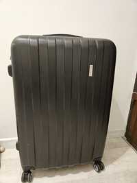 Продавам чисто нов твърд куфар BUGATTI- Размер L