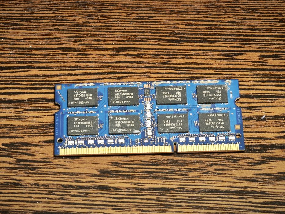 Memorie RAM 8GB DDR3 1600MHz, SODIMM funcționează perfect