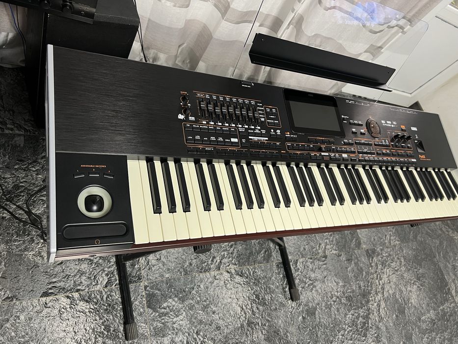 Korg Pa4x 76 International