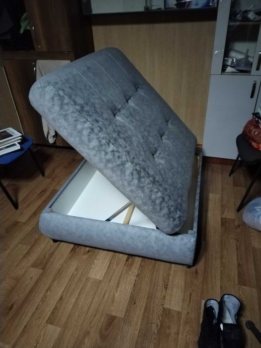 Пуфик мебельный велюр