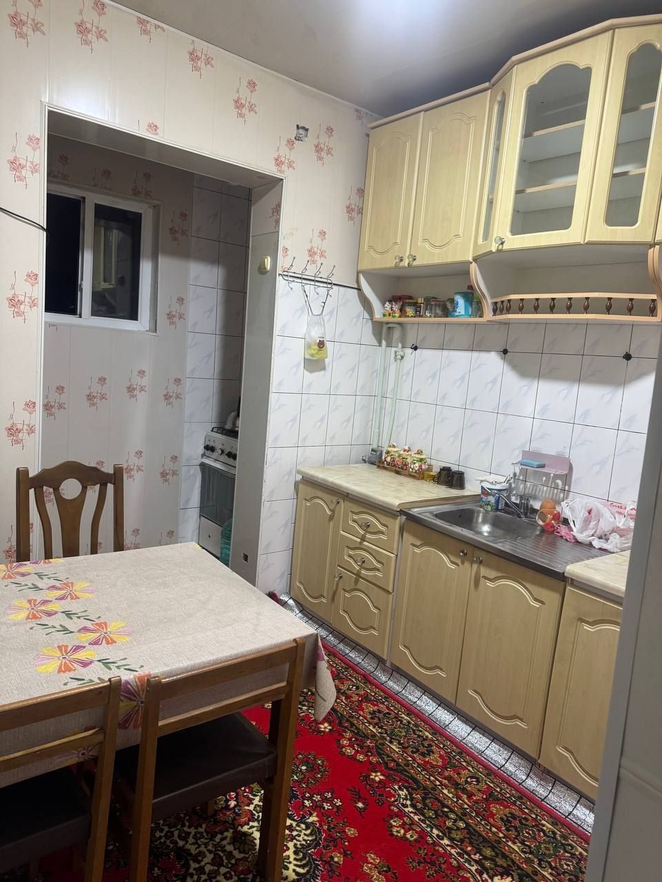 Уй НОВЗА Метроси ёнгинасида Студент қизлар учун 2 хонали Уй ижарага б
